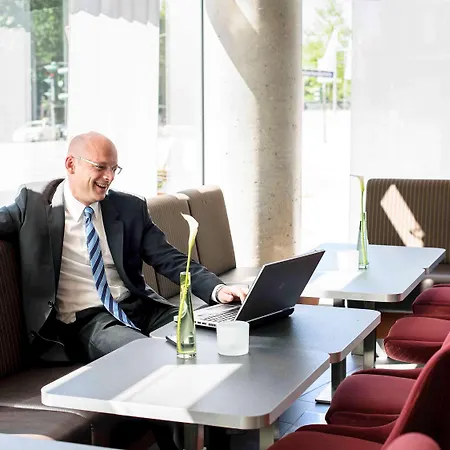 Novotel Suites Hamburg City-2